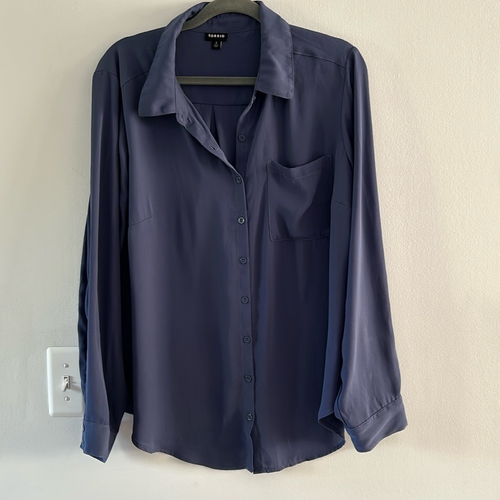 Torrid Button Up Long Sleeve Blouse Size 2